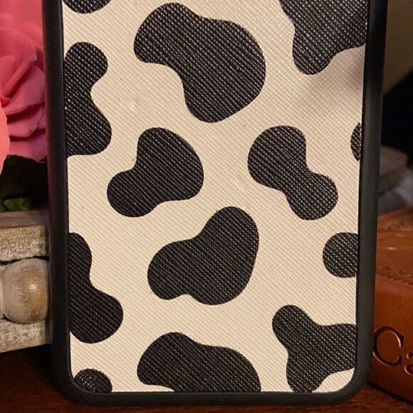 Cow Print IPhone XS 10 Max IPhone Case - Picture 4 of 7